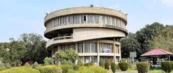 Over 100 apply for PU VC post as deadline ends; scrutiny next