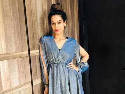 Rajasthan Police detain Payal Rohatgi for offensive content against Gandhi-Nehru family