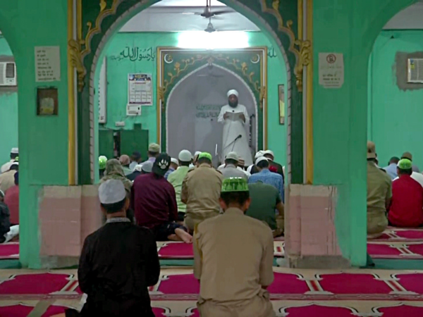 18,000 offer namaz in Srinagar on first Friday after reorganisation: Govt