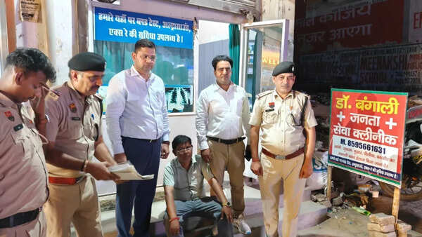 Fake clinic busted, FIR against Gurgaon man for illegal medical practice