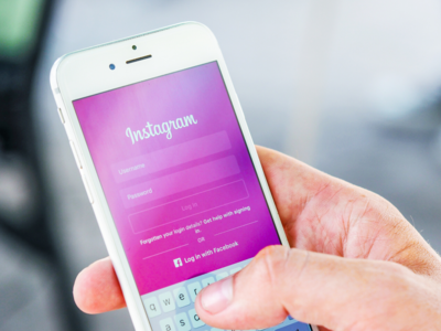 Instagram tells users not to embed photos on other websites