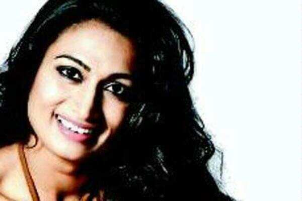 Shwetha to stage her sexy moves