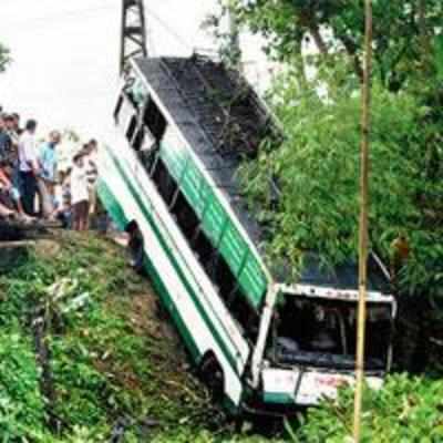 Bus falls in rivulet, killing 36 in Assam
