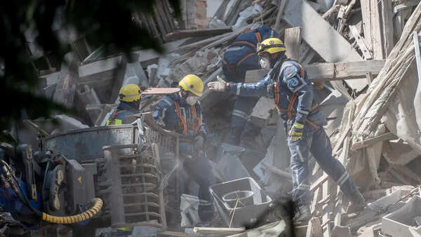 Rescuers search for 3 missing after German building collapse possibly caused by gas explosion