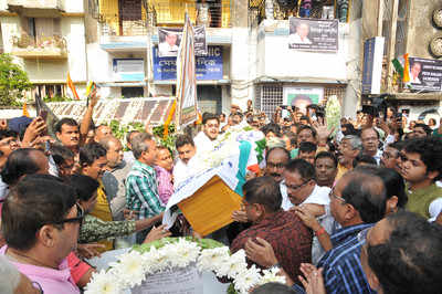 Former Union Minister & TMC leader Priya Ranjan Dasmunshi passes away, final rites performed in Raigunj