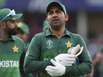 India vs Pakistan: Pakistani fans slam their own team after defeat against India