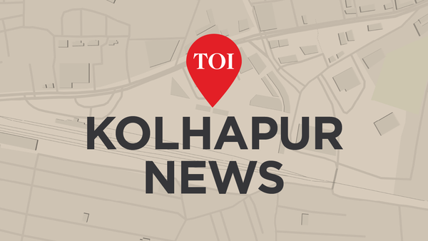 13 villages take ‘ghagar morcha’ at Maharashtra Jeevan Pradhikaran office over water issues