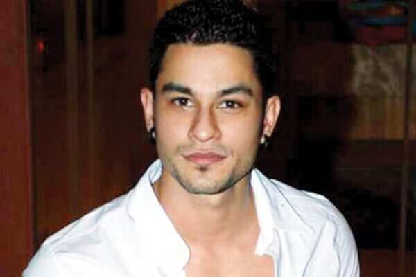 Kunal Khemu, Randeep Hooda come together