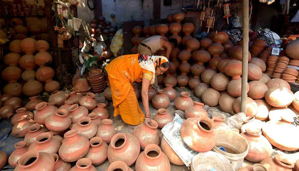 Prayagraj swelters at 44 degrees Celsius as scorching heat makes a comeback
