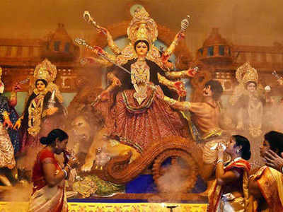 Join live aarti at Bandra Durga Puja from home
