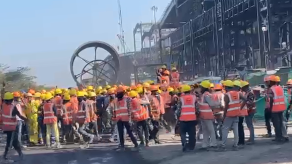 2,000 L&T workers protest over better wages, working conditions; tear gas fired, vehicles torched