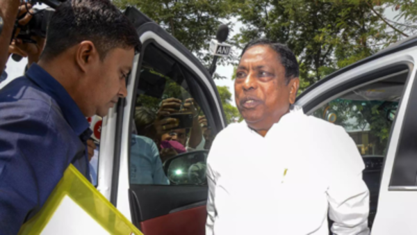 Rs 37 crore cash haul: In Jharkhand history, Alamgir Alam is the first sitting minister to be arrested