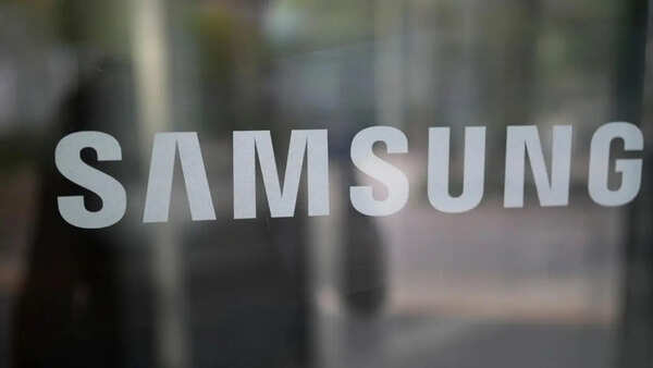 Samsung chip employees to get average $338,000 bonus after deal; averts 18-day planned strike