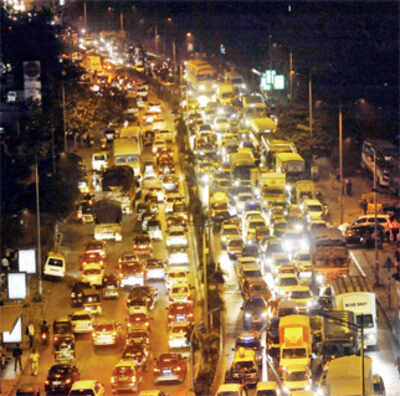 JVLR’s a crawl joke on city