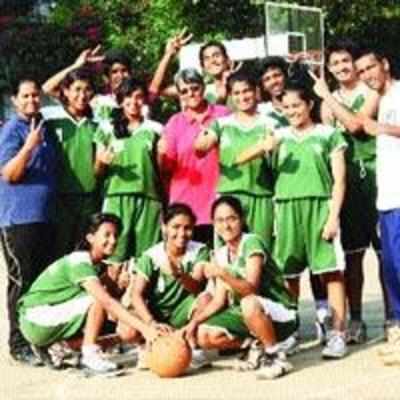 Thane students put up a good defense at the National Basketball  tourney