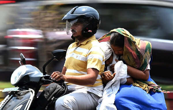 Roads, markets deserted as heatwave grips Vijayawada