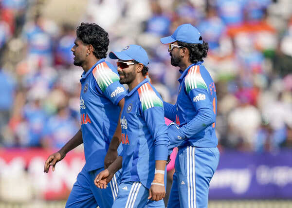 ‘The team is suffering’: Kris Srikkanth calls out Axar Patel snub as Ravindra Jadeja struggles highlight lack of sixth bowler