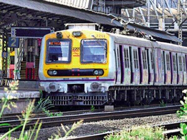 Covid-19: Western Railway opens more entry, exit points from Churchgate to Virar