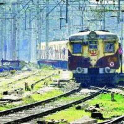 The central railway should upgrade  basic necessities for the commuters