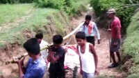 Husband carries sick wife on makeshift cot in MP’s Anuppur 