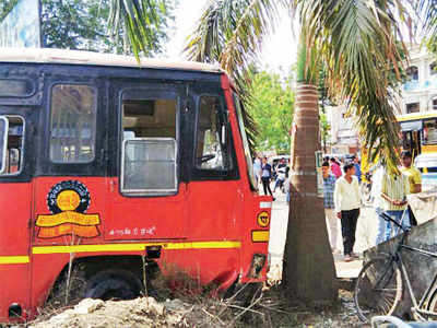 ‘Disturbed’ man drives off in empty ST bus, crashes into tree