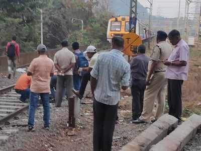Motorman's quick action averts an accident on Harbour line