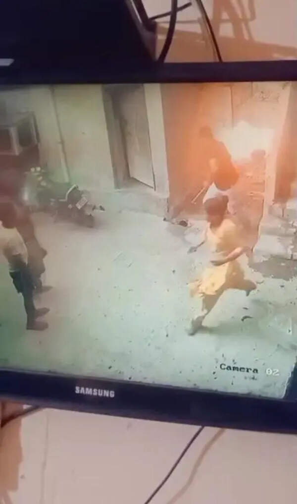 Gas cylinder blast burns seven of family in Bhiwadi village