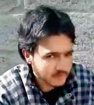 Kashmir: Abu Dujana escapes again, for the sixth time