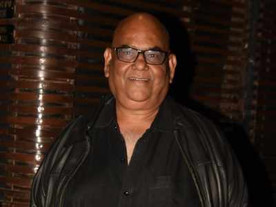 Satish Kaushik recalls the day he came to Mumbai to become an actor, shares a throwback picture