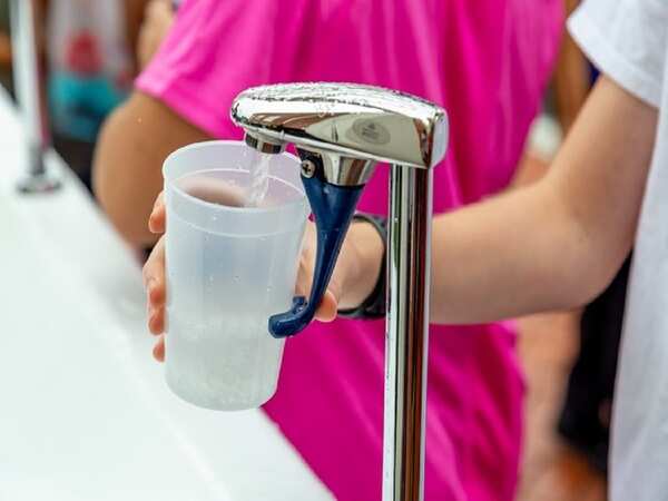 Hot And Cold Water Purifiers That Solve Your Problem Of Cool Or Hot Purified Water