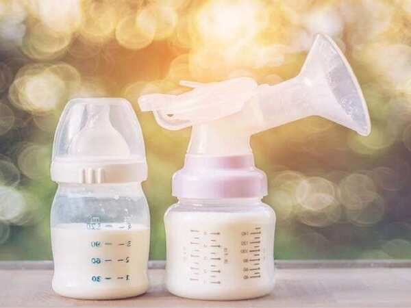 Manual Breast pumps: A savior for all working moms