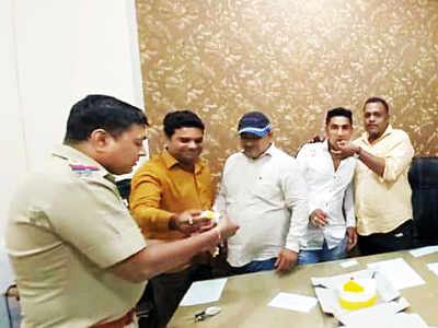 Cops from Bhandup police station celebrate birthday of man accused in abduction, assault cases; five suspended