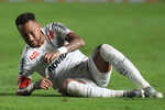 Neymar suffers injury scare ahead of World Cup, Brazil sweat on fitness update