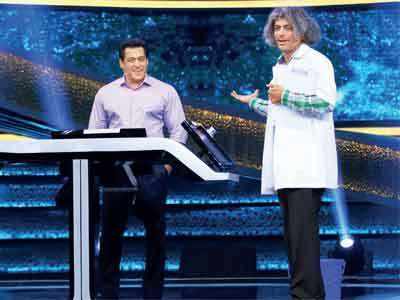 Salman Khan brings Sunil Grover's Mashoor Gulati back on Dus Ka Dum