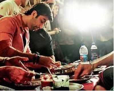 What do Bollywood stars eat on set