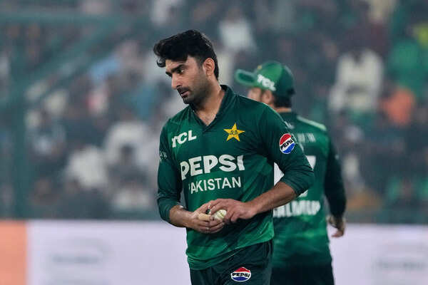 T20 World Cup Controversy: Pakistan's Salman Mirza denies 'misbehaviour’, sends legal notice to journalist