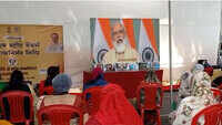 PM Modi holds virtual meeting with Madhya Pradesh street vendors 