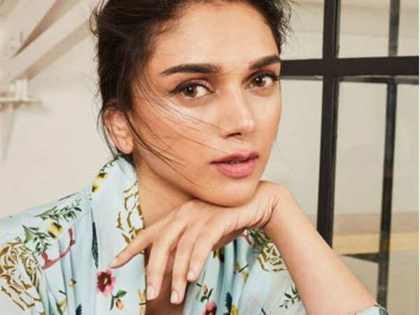 Aditi Rao Hydari singing 'Kabhi Neem Neem' will melt your hearts*