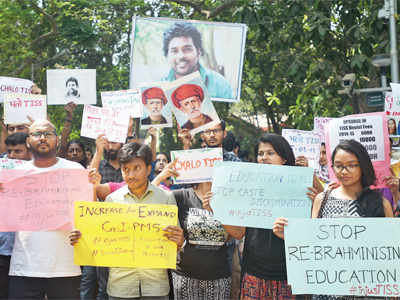End repression, withdraw notice, students tell TISS