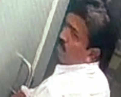 Tejas Express: Rly guard who stole faucet suspended