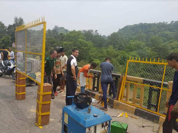 Himachal Pradesh: Suicidal bridge finally gets government attention