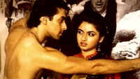 When Salman was asked to kiss Bhagyashree! 