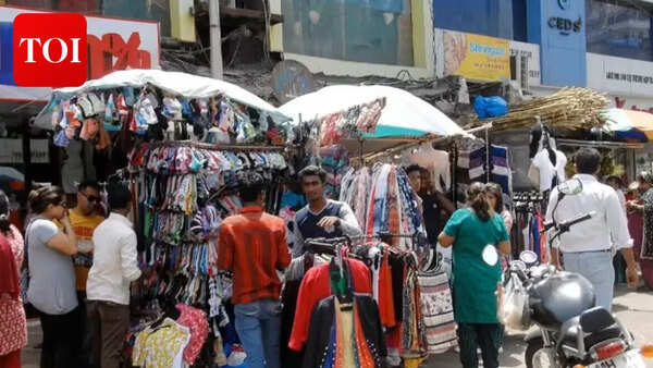 BMC to issue QR code-based ID cards to hawkers this week