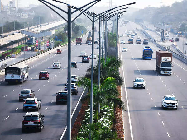 Speed thrills but kills, Outer Ring Road becomes death trap
