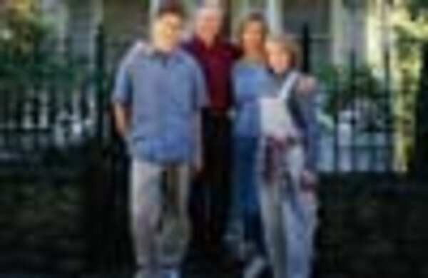 Indian kids prefer staying with parents