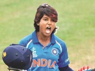 Maharashtra to give Rs 50 lakh each to 3 women's cricket team players from the state
