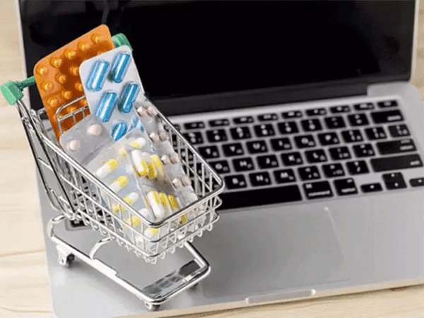 Driven by funding, online pharmacies step up hiring