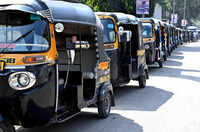 Autorickshaw unions press for increased fares in Pune amid CNG price rise
