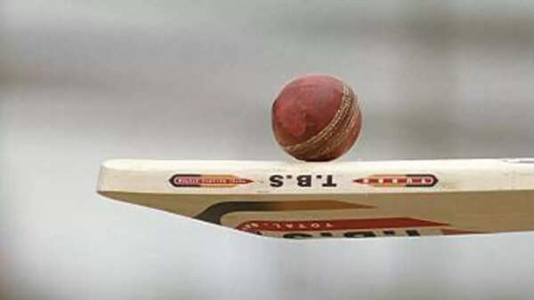 Four-for Komal Zanzad swings Vidarbha to nine-wicket win over Maharashtra