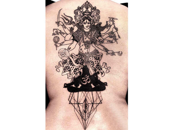 Delhiites get inked to ace the Navaratra look